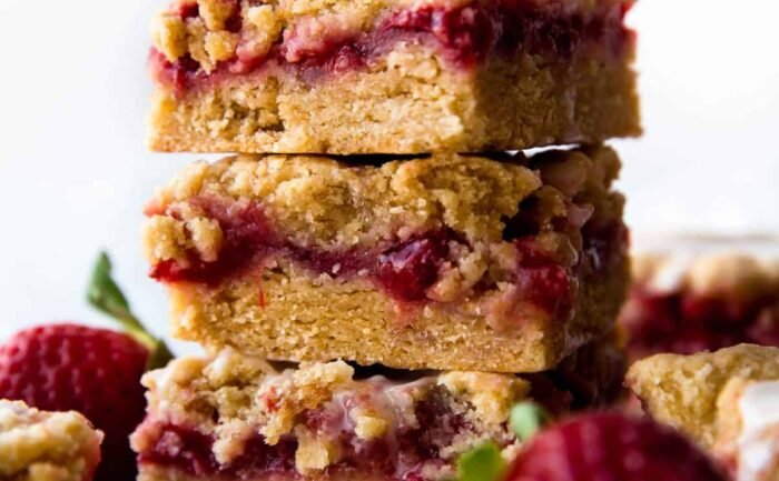 Lemon Strawberry Crumb Bars 9 lemon strawberry crumb bars